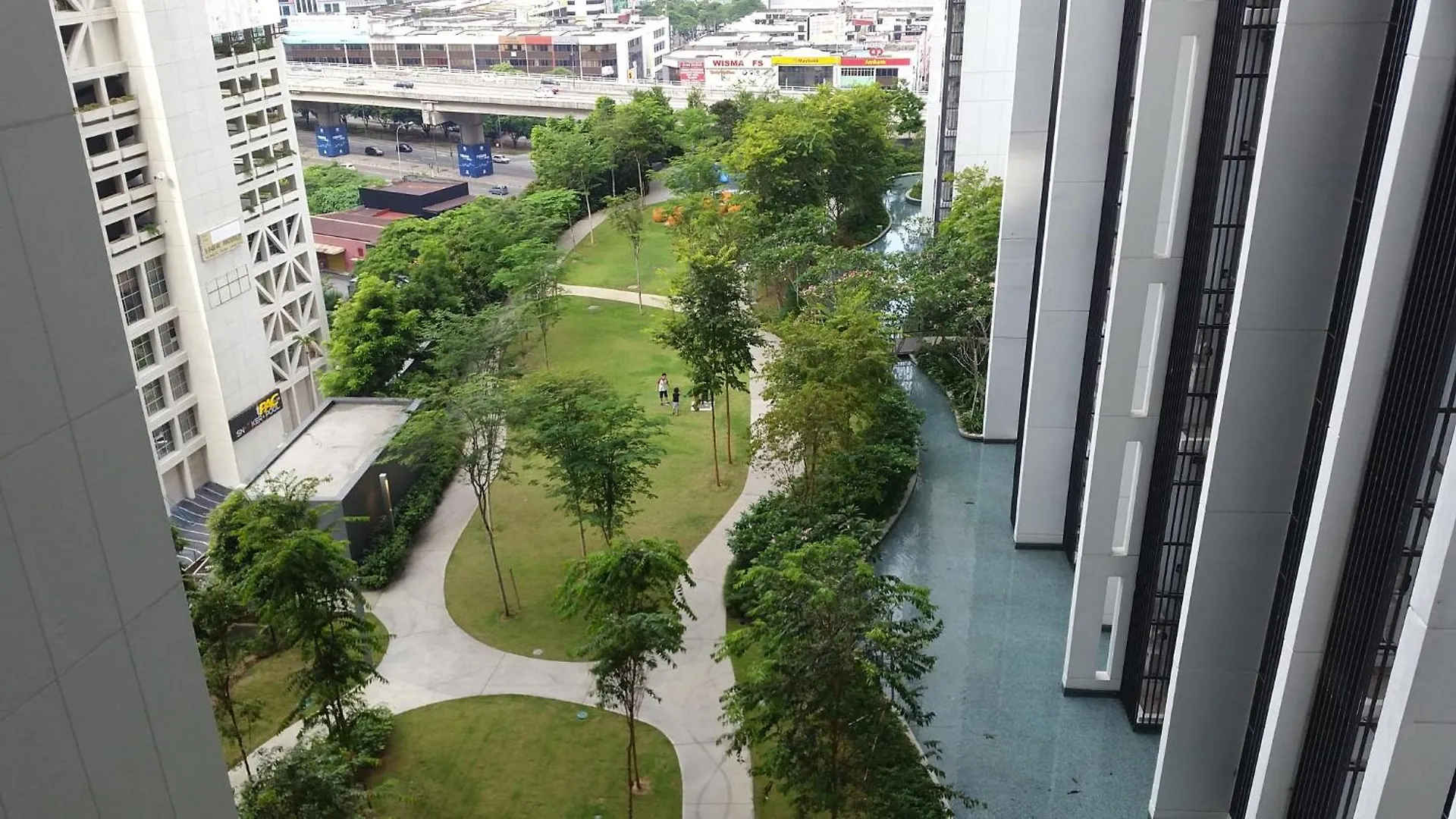 Mcity Jalan Ampang Kuala Lumpur 0*,
